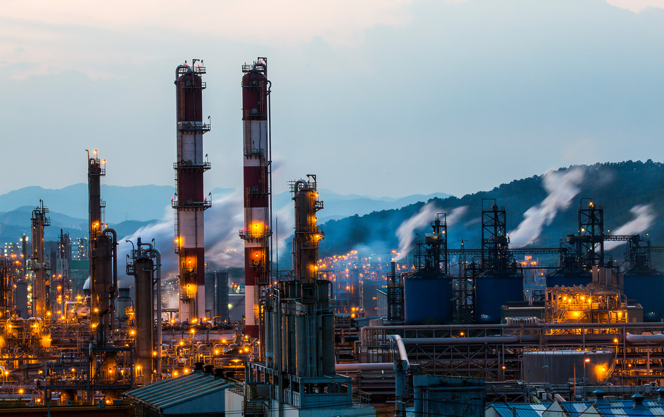 국내 보험사들의 화석연료 보험 잔액은 2024년 상반기 182조7000억원에 달하며, 신재생에너지 지원 규모(24조8000억원)의 7배가 넘는다. /사진=환경일보DB