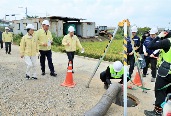 평택시 상하수도사업소 대형 상수도 누수로 땅꺼짐(싱크홀) 발생 재난 대응 모의 훈련 /사진제공=평택시