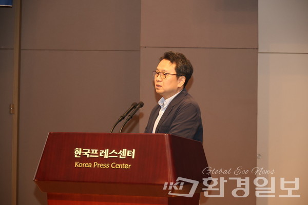 강형식 KEI 본부장은 수도권 침수 시 대규모 피해를 경고하며, 인프라 보호와 침수위험지도 활용 등 법·제도 기반 대응 전략을 제안했다. /사진=박준영 기자