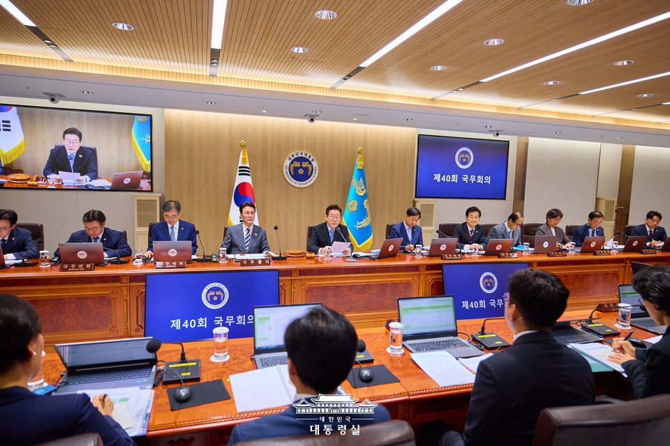 정부가 임금체불을 ‘임금절도’로 규정하며 범정부 차원의 강력한 대책을 발표, 산업구조 개선과 경제적 제재를 통해 체불 근절에 총력전을 선언했다. /사진출처=대통령실