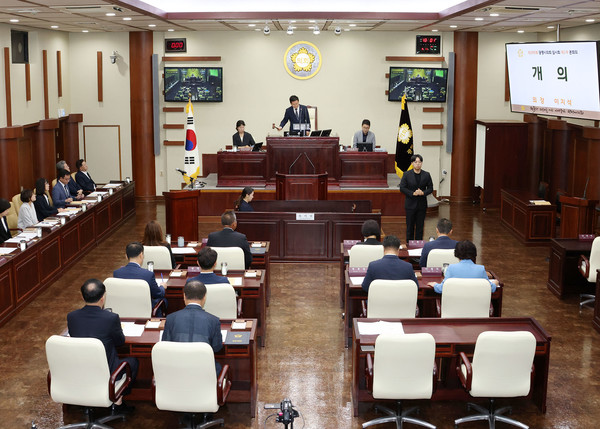 제295회 광명시의회 임시회 개회  /사진제공=광명시의회