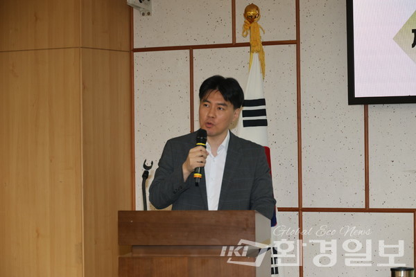 최기원 팀장은 배출자 책임 강화와 탄소세·보조금 축소 등 조치로 연평균 15조원 이상 재원을 확보할 수 있다며, 부담 능력·기후 피해 고려한 지속 가능한 기후재정 조달 프레임을 제안했다. /사진=박준영 기자