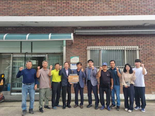 여주시 3년 연속 「소각산불 없는 녹색마을」 산림청장상 수상 /사진제공=여주시