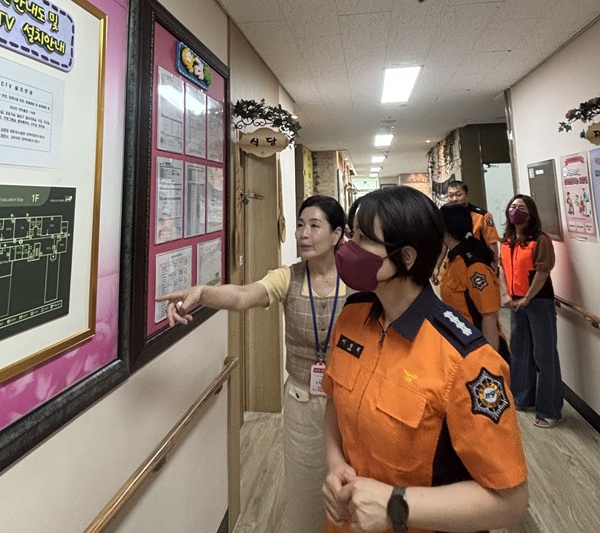 추석 명절 대비 화재취약시설 지도 방문 /사진제공=청송소방서