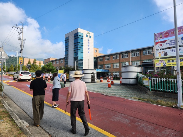 통학로 교통환경 개선사업 점검활동 /사진제공=경북교육청