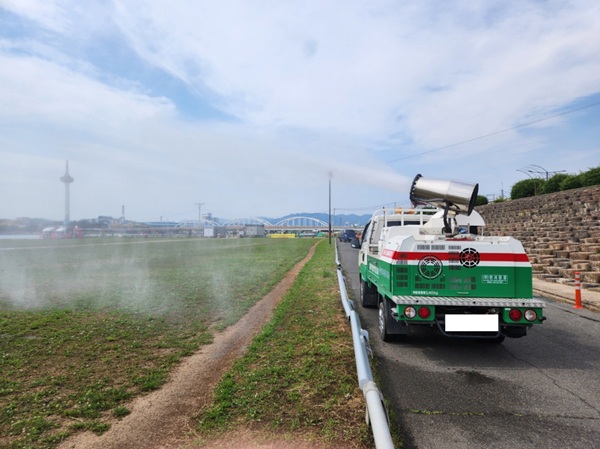 가을철 모기 개체 수 증가 대비 방역활동  /사진제공=포항시