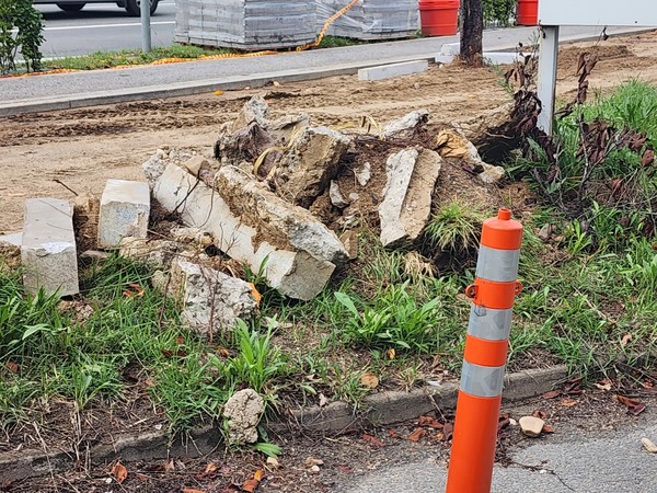 공사 중 발생한 폐기물을 방치한 모습 /사진=김성재 기자