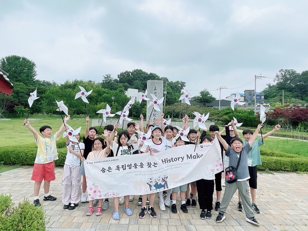 숨은 독립 영웅을 찾는 History Maker 프로그램 참여 청소년들 /사진제공=소사청소년센터