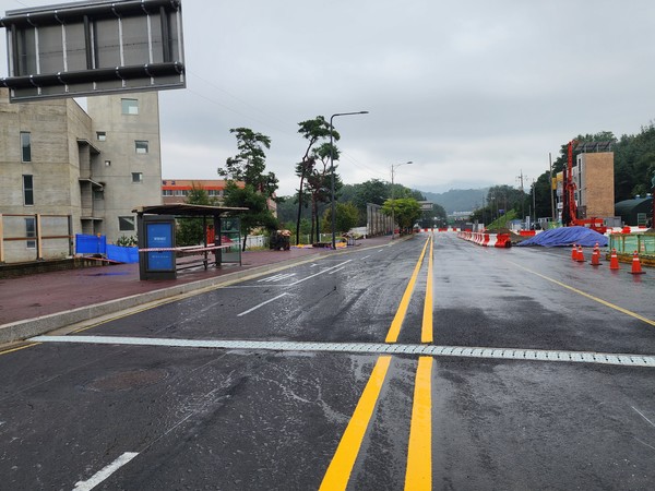 광명 신안산선 붕괴 사고 주변의 도로 복구 /사진제공=안양시