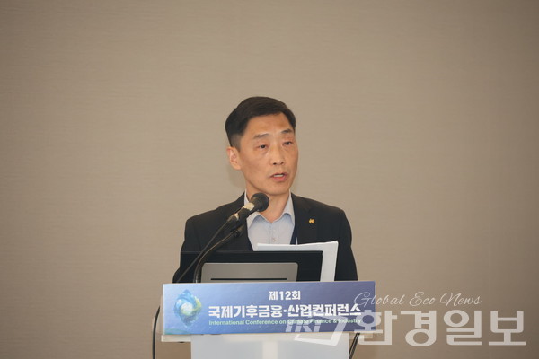 최충혁 한국산업단지공단 본부장은 산업단지의 탄소 감축을 위해 에너지 효율화와 재생에너지 보급을 강화하며, 인프라 혁신을 통해 저탄소 산단 모델을 추진하고 있다고 밝혔다. /사진=박준영 기자