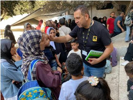 가자시티에서 국제구조위원회 직원이 어린이들을 대상으로 건강 및 영양 서비스를 제공하고 있다. /사진제공=국제구조위원회