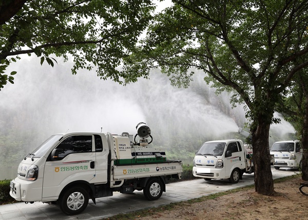 가축전염병 대응 방역활동 /사진제공=경상북도