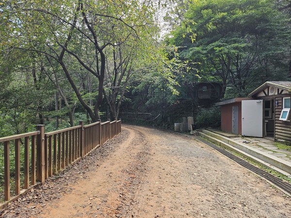 대전둘레산길 제5구간길 - 대전 동구 비룡동(동신고입구 버스종점)∼대덕구 장동(대전 대덕구 장동 산59) /사진제공=산림청