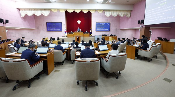 안양시의회, 제306회 임시회 폐회 모습. /사진제공=안양시의회