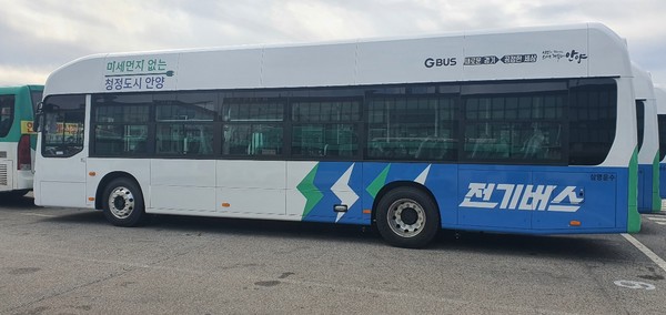 안양시 전기버스 21대 추가 보급. /사진제공=안양시