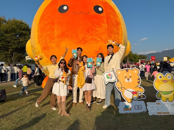 시는 10월26일 국내외 크리에이터를 초청해 가을 팸투어를 처음 진행했다. /사진제공=양산시