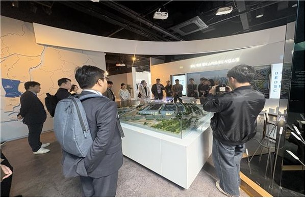 시는 11월5일 '굿 투 인베스트 부산, 투자유치 팸투어'를 진행했다. /사진제공=부산시 