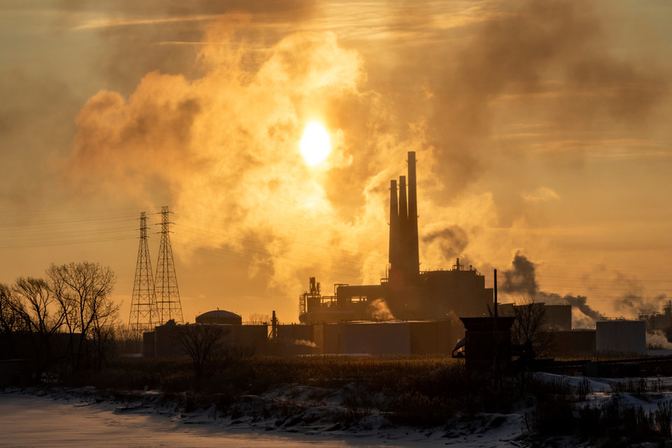 탈석탄을 향한 한국의 현 상황은 결코 녹록지 않다. 2024년 기준 한국의 석탄발전은 여전히 발전량의 30%에 육박하지만, 현재까지 정부가 밝힌 계획은 61기의 석탄발전소 중 40기를 2040년까지 폐지하겠다는 내용이며 나머지 21기에 대해서는 폐지 시점조차 제시하지 않은 상태다. /사진=환경일보DB