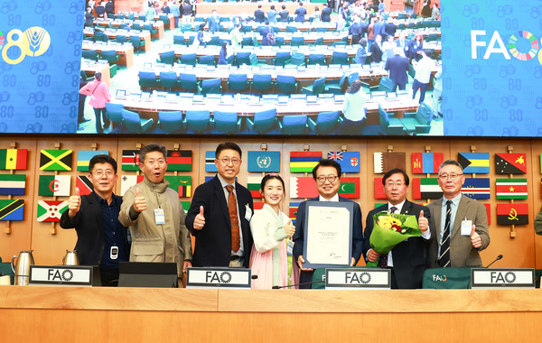 손병복 울진군수는 “울진 금강송 산지농업시스템의 세계중요농업유산 등재는 울진군민 모두의 자부심이자 조상 대대로 이어온 우리의 전통 농업과 산림문화가 세계적으로 인정받은 뜻깊은 성과”라고 밝혔다. /사진제공=울진군