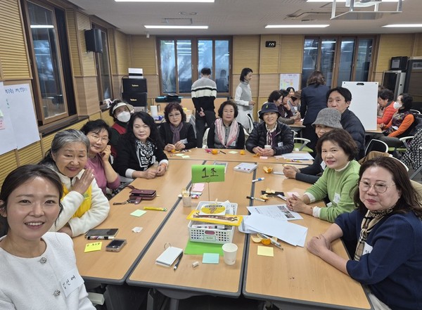 우리 동네 한강공원 가꾸기 공감 톡톡 워크숍 현장 /사진제공=서울특별시 미래한강본부